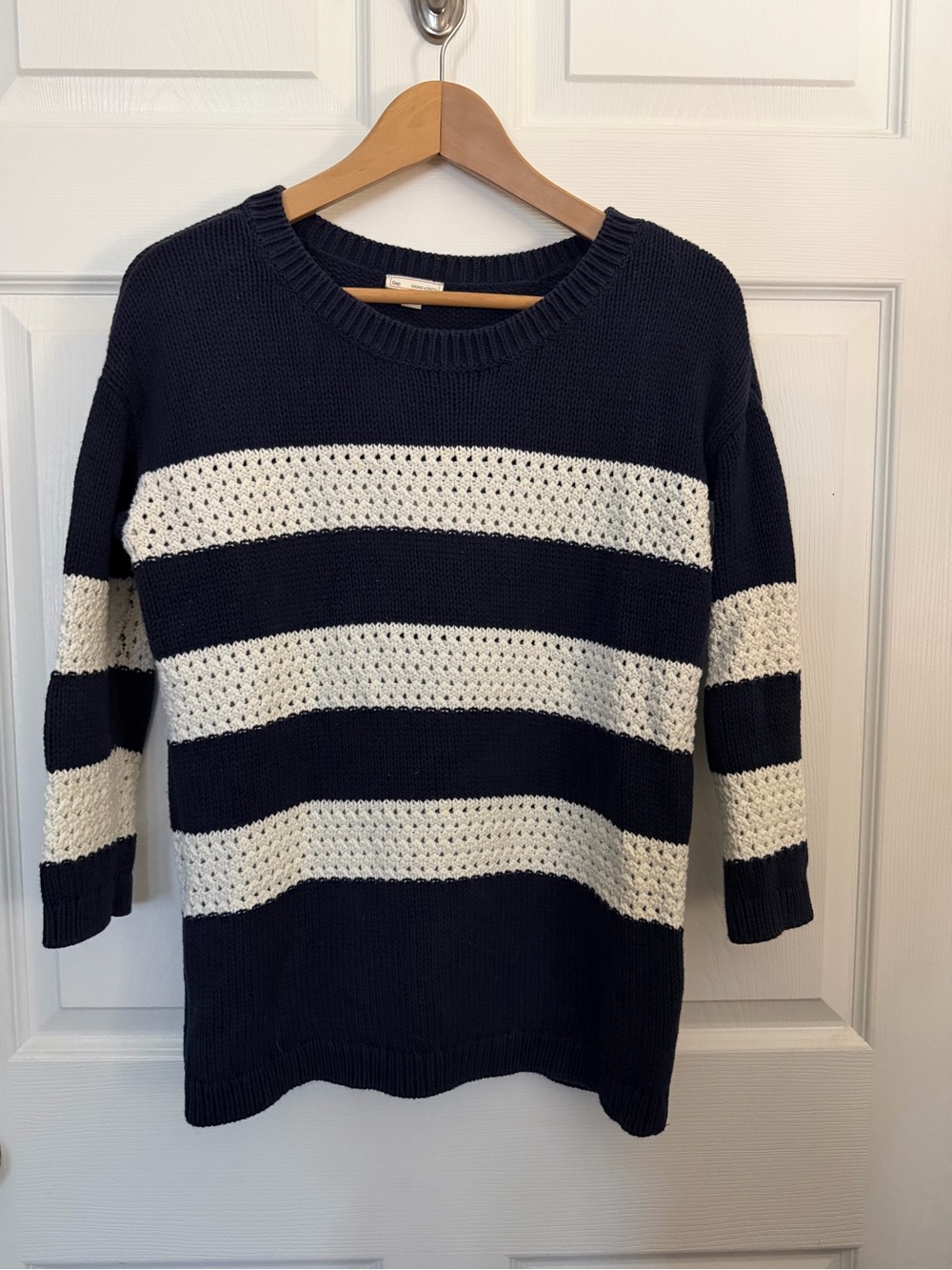 Gap Striped Navy and Cream Knit Sweater - Women